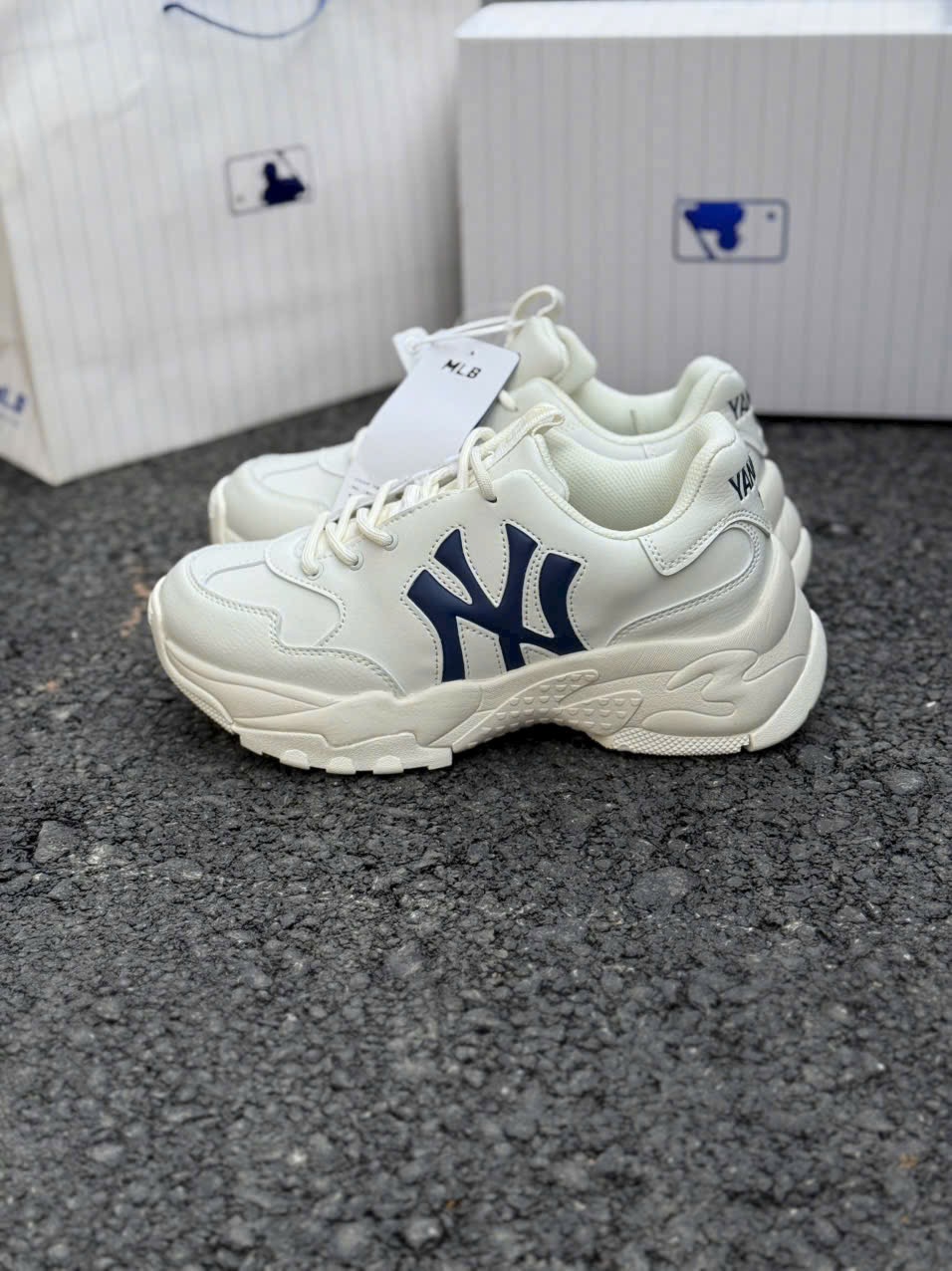 MLB Chunky BigBall NY - Ảnh 3