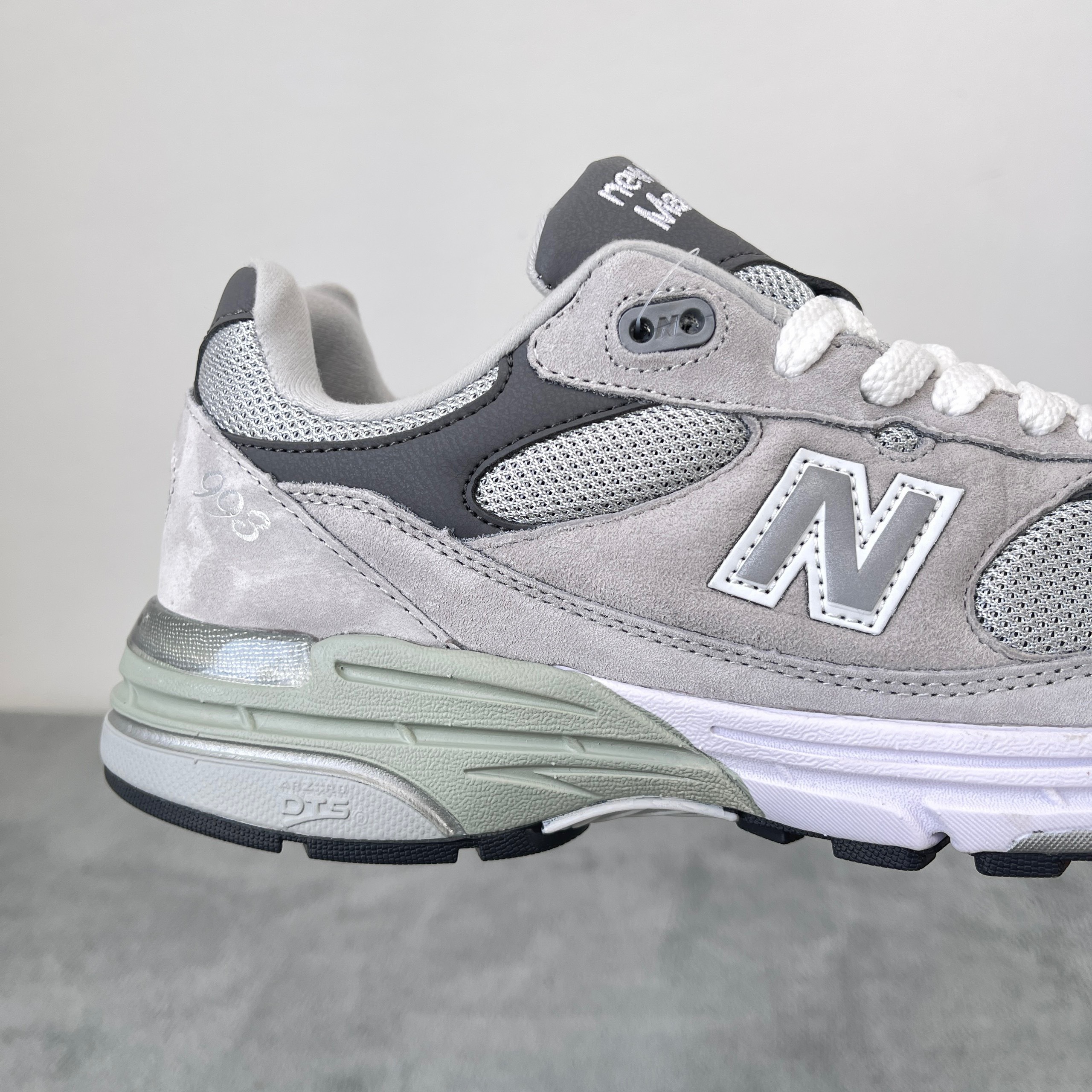 New Balance 993 Kith Grey (Standard Width) - Ảnh 3