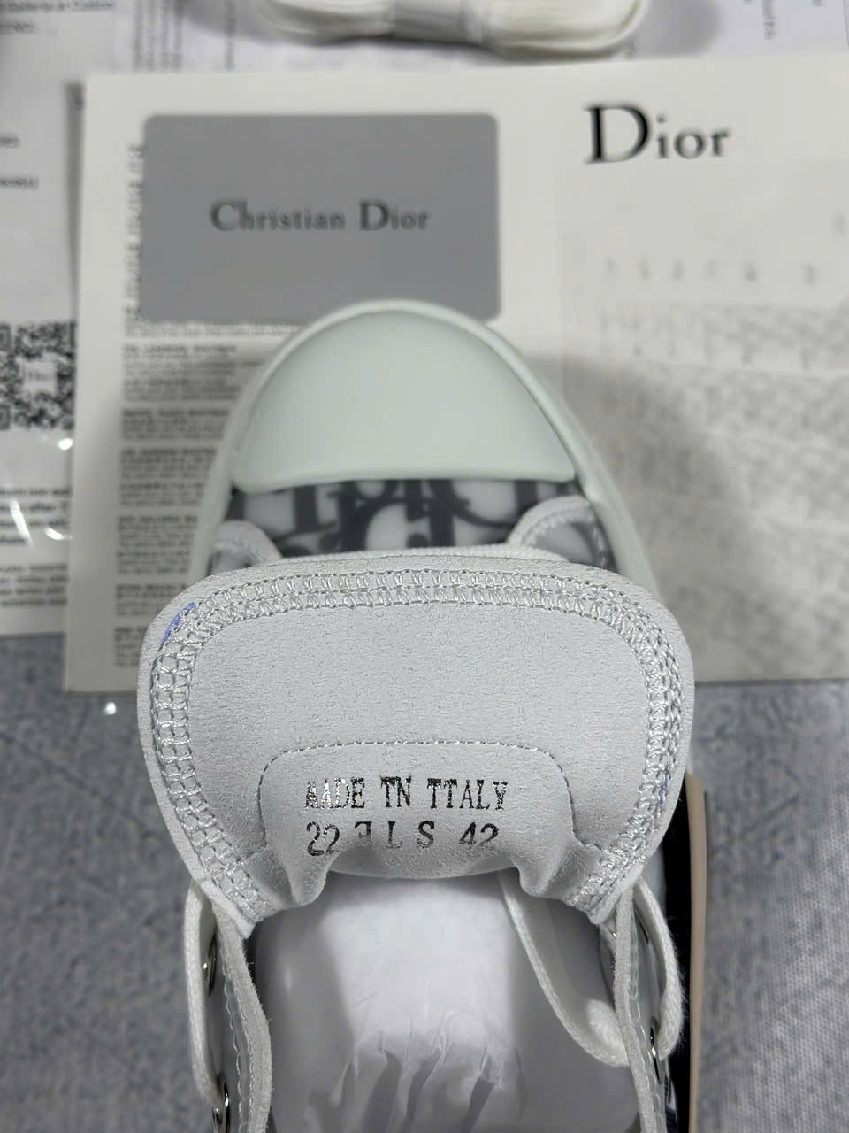 Dior B23 x Kaws Low Top Logo Oblique - Ảnh 4