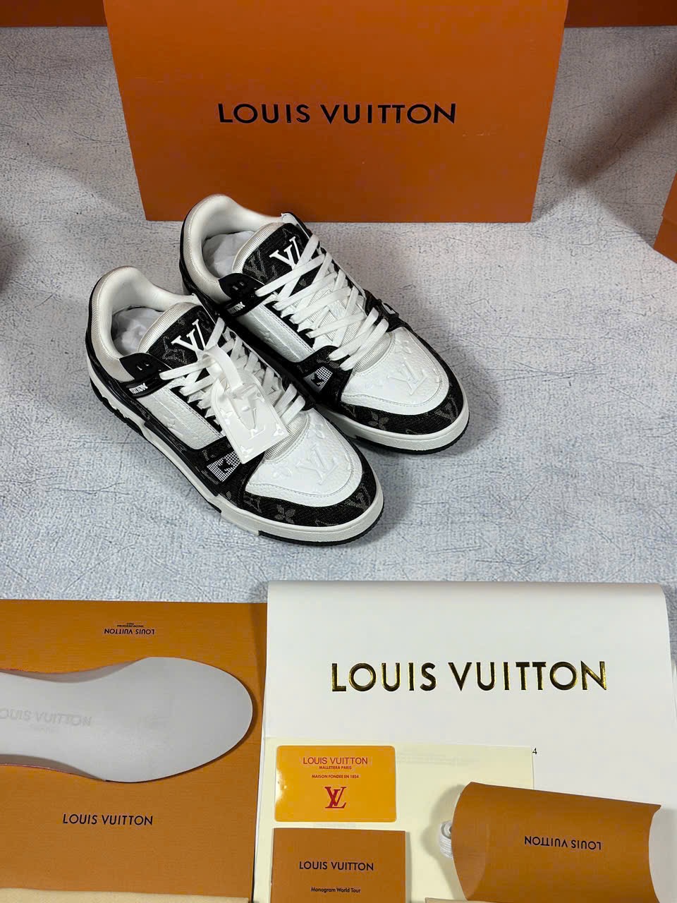 Louis Vuitton Trainer Monogram Denim White Black - Ảnh 6