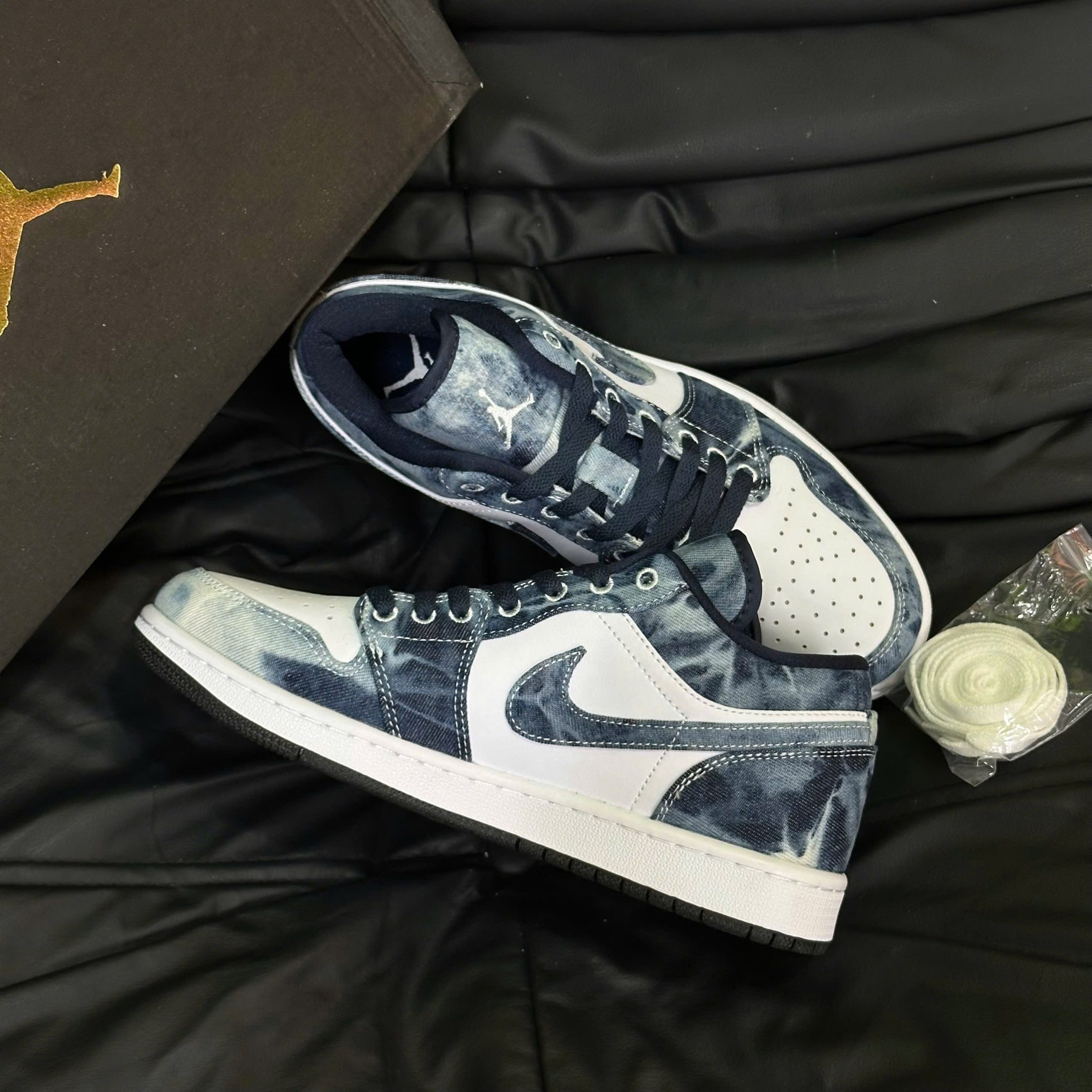 NIKE AIR JORDAN 1 LOW SE 'WASH DENIM' - Ảnh 5