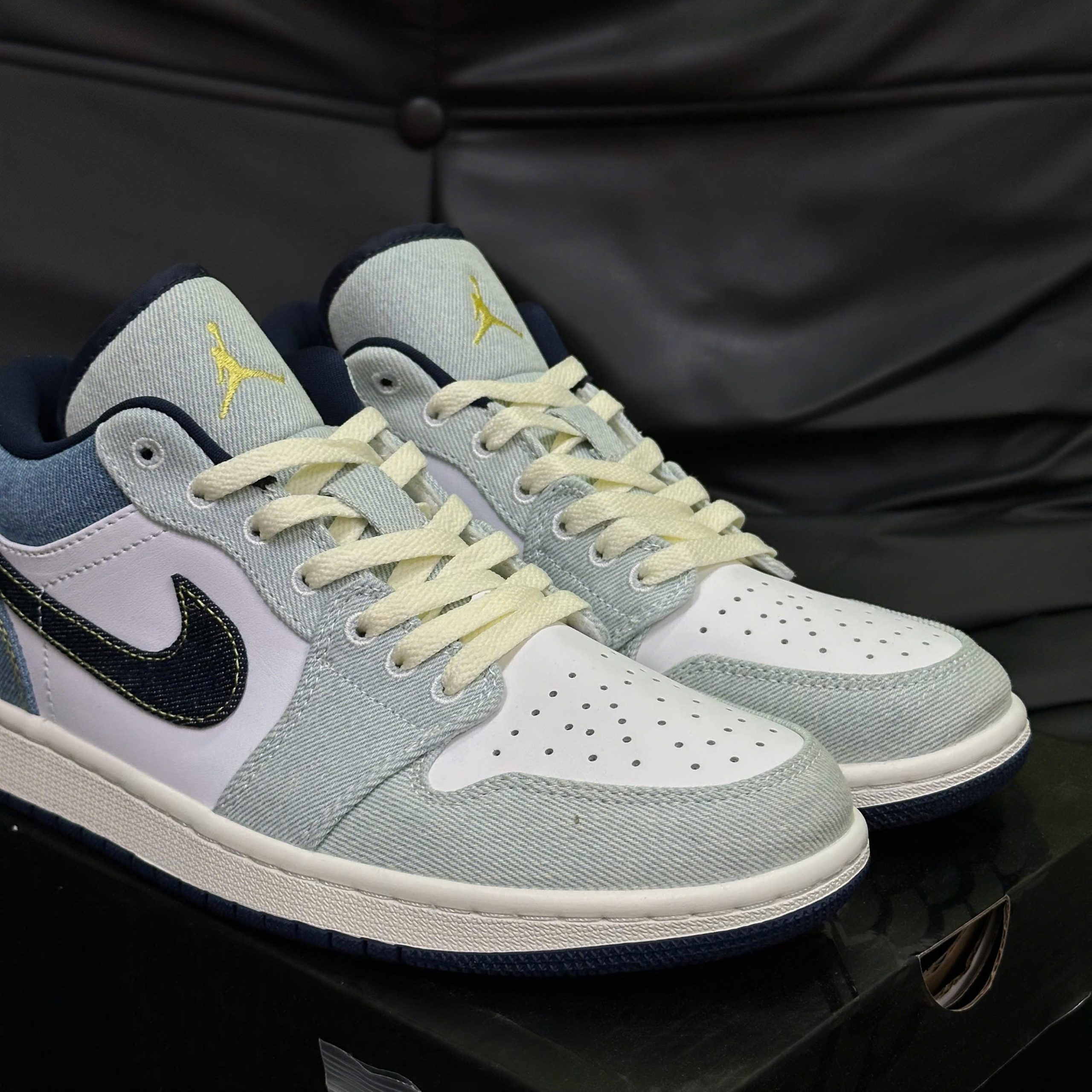 Nike Air Jordan 1 Low Denim - Ảnh 4